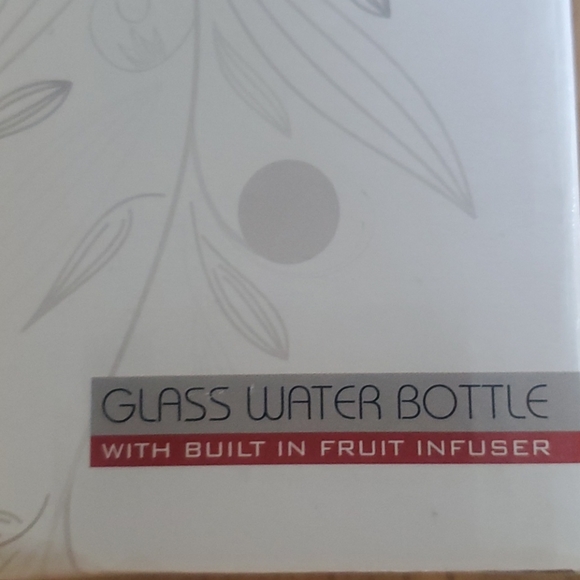 Water.  Bottle - Picture 3 of 9